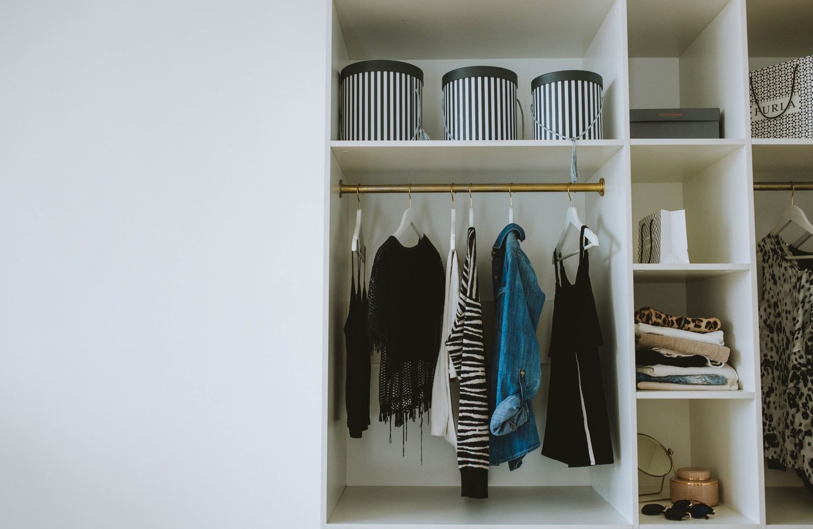 Slylar Box: The Modular Storage Solution That’s as Stylish as What Goes Inside It