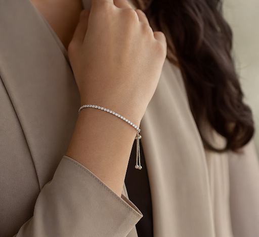 Adjustable Diamond Tennis Bracelets: The Timeless Wrist Accessory Every Woman Deserves