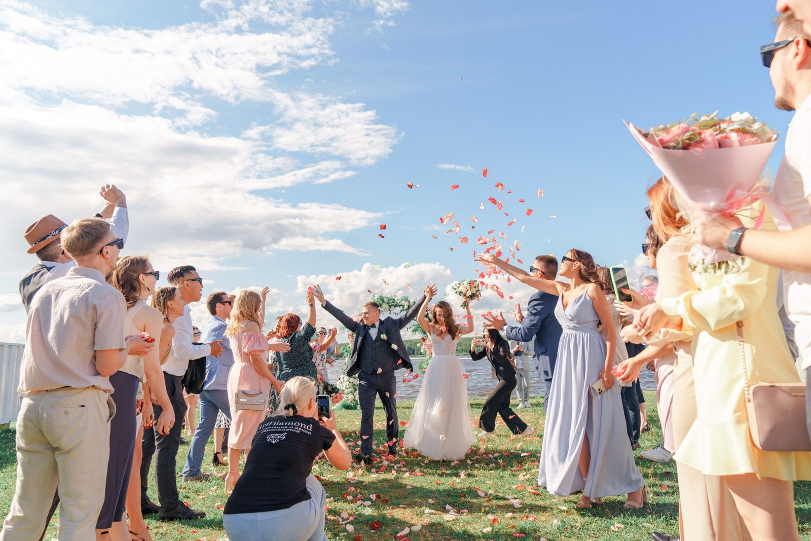 Dresses to Wear to a Summer Wedding as a Guest: A Complete Style Guide