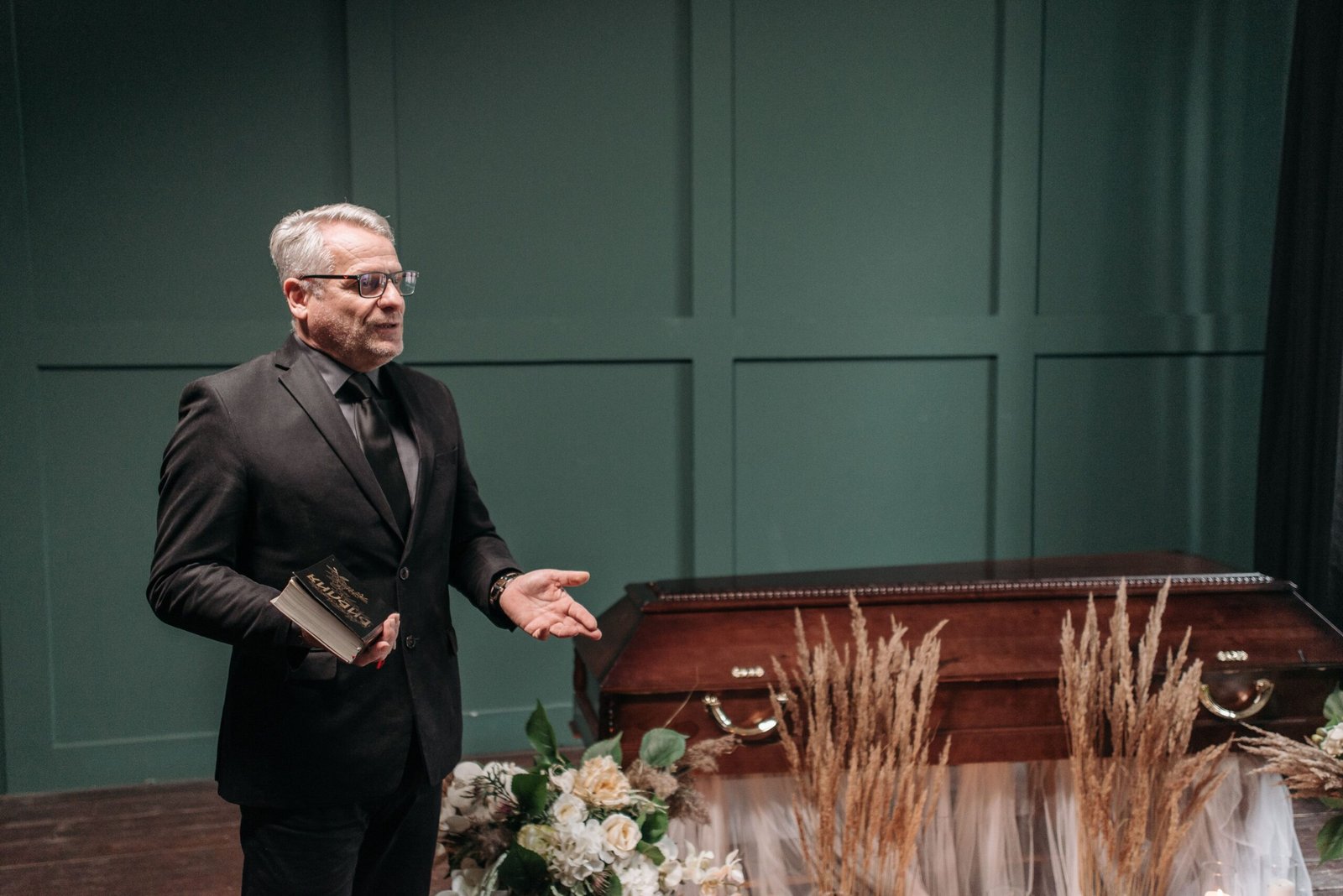 What to Wear to a Funeral — Complete Outfit Guide for 2026